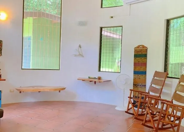 Casa Redonda Tranquil House 15 Minutes From Samara By Car Сasa de vacaciones *